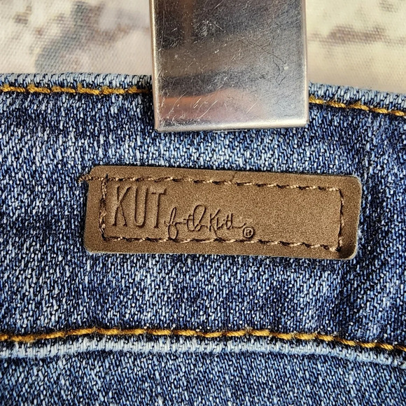 Kut from the Kloth Jeans Crop Catherine Boyfriend Distressed Medium Wash Size 6 - Picture 13 of 16